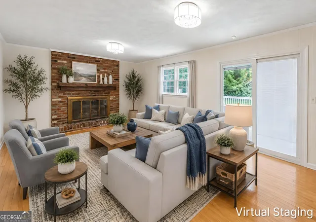 Photo 3 of Sale Pending at 2711 Georgian Ct, Marietta, GA 30068 | MLS# 10762077 | Listing updated on 2026-09-08