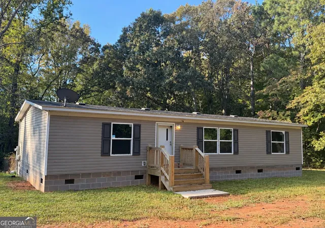 Photo 1 of Sale Pending at 195 Robinson St, Waco, GA 30182 | MLS# 10875183 | Listing updated on 2026-10-27