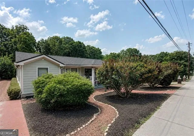 5th image of 200 Church St, Fayetteville, GA 30214 | MLS# 10812052