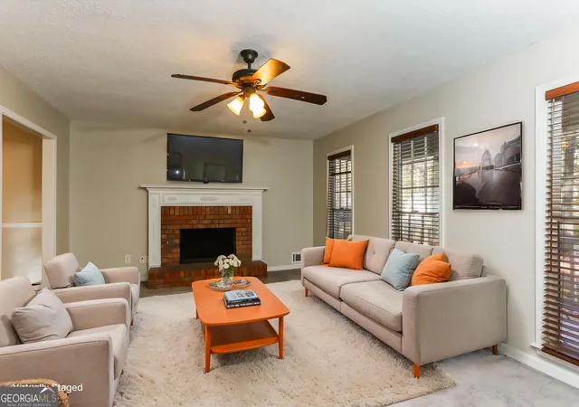 Photo 3 of Single family home for sale at 654 Ladora Dr, Dallas, GA 30157 | MLS# 10826587 | Listing updated on 2026-09-04