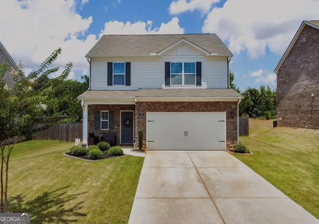 1st image of 200 Oliver Dr, Locust Grove, GA 30248 | MLS# 10818747