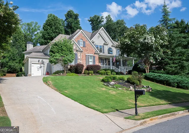 Photo 2 of Mansion for sale at 3310 Aldrich Dr Dr, Cumming, GA 30040 | MLS# 10820052 | Listing updated on 2026-09-15