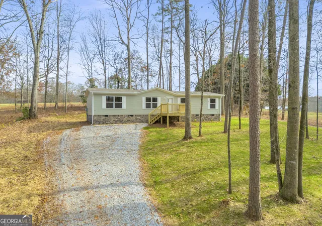 Homes for sale in Clarkesville, GA | 274 Montego Bay Trl, Clarkesville, GA 30523 | MLS# 10786203