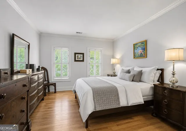 Photo 4 of Condo for sale at 3210 Paces Ml Rd SE, Atlanta, GA 30339 | MLS# 10818630 | Listing updated on 2026-10-04