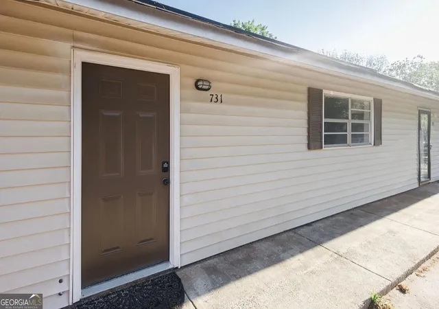 3rd image of 729 Hammock St, Griffin, GA 30223 | MLS# 10816207