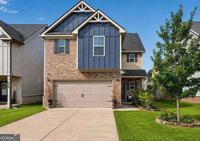 Photo 2 of Sale Pending at 2032 Bridgewater Pass, Hampton, GA 30228 | MLS# 10829074 | Listing updated on 2026-09-09