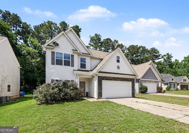 Homes for sale in Grantville, GA | 29 Hill Top Cir, Grantville, GA 30220 | MLS# 10782095