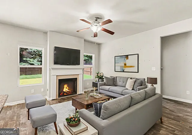 Photo 3 of Sale Pending at 29 Hl Top Cir, Grantville, GA 30220 | MLS# 10782095 | Listing updated on 2026-09-04