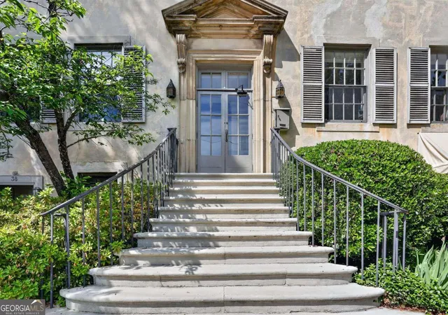 Photo 2 of Sale Pending at 200 Montgomery Fry Dr Ne #19, Atlanta, GA 30309 | MLS# 10788712 | Listing updated on 2026-09-09
