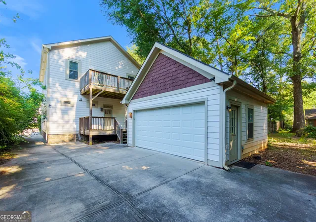 Photo 4 of Single family home for sale at 310 Ashburton Ave Se, Atlanta, GA 30317 | MLS# 10801727 | Listing updated on 2026-09-13