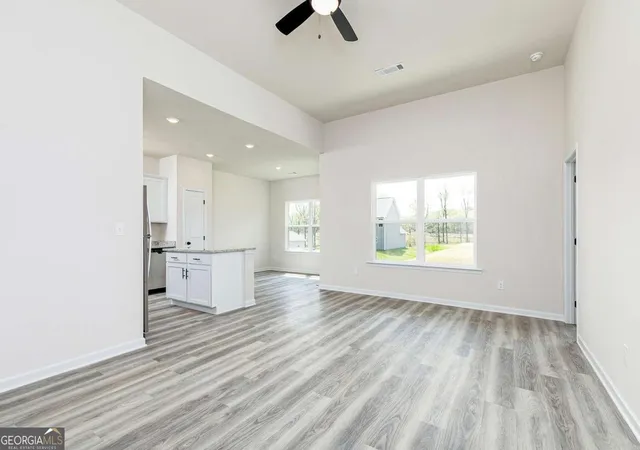 5th image of 244 Sunfish Cir, Jefferson, GA 30549 | MLS# 10817471
