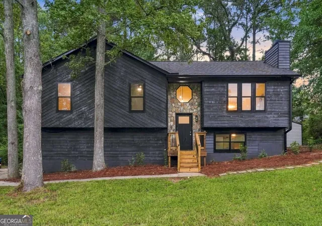 Single family home for sale at 6311 Stoney Ct, Austell, GA 30168 | MLS# 10856934