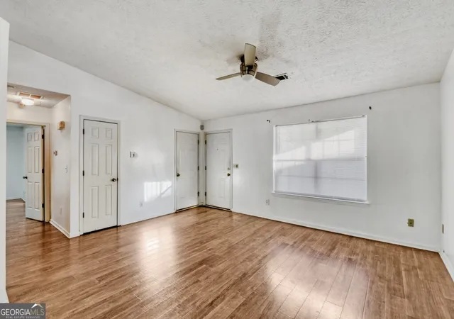 5th image of 2032 Briar Trail Ct Sw, Atlanta, GA 30331 | MLS# 10735585