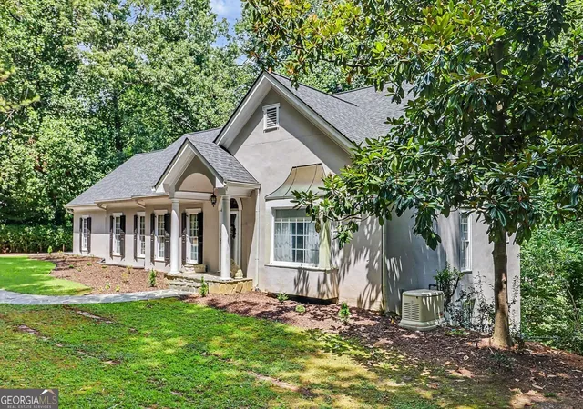 4th image of 3040 Spalding Dr, Sandy Springs, GA 30350 | MLS# 10804611