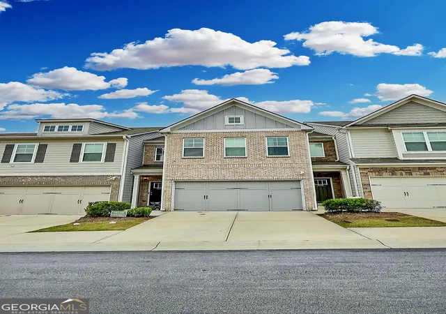 Photo 1 of Sale Pending at 7622 Avalon Blvd, Fairburn, GA 30213 | MLS# 10758093 | Listing updated on 2026-10-20