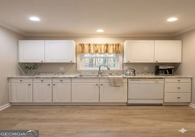 4th image of 1782 Jimmy Dodd Rd, Buford, GA 30518 | MLS# 10822339