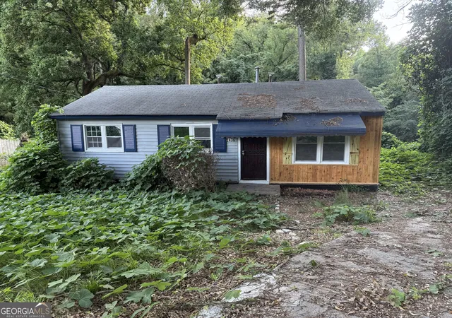 1st image of 2436 Clarissa Dr Nw, Atlanta, GA 30318 | MLS# 10819520