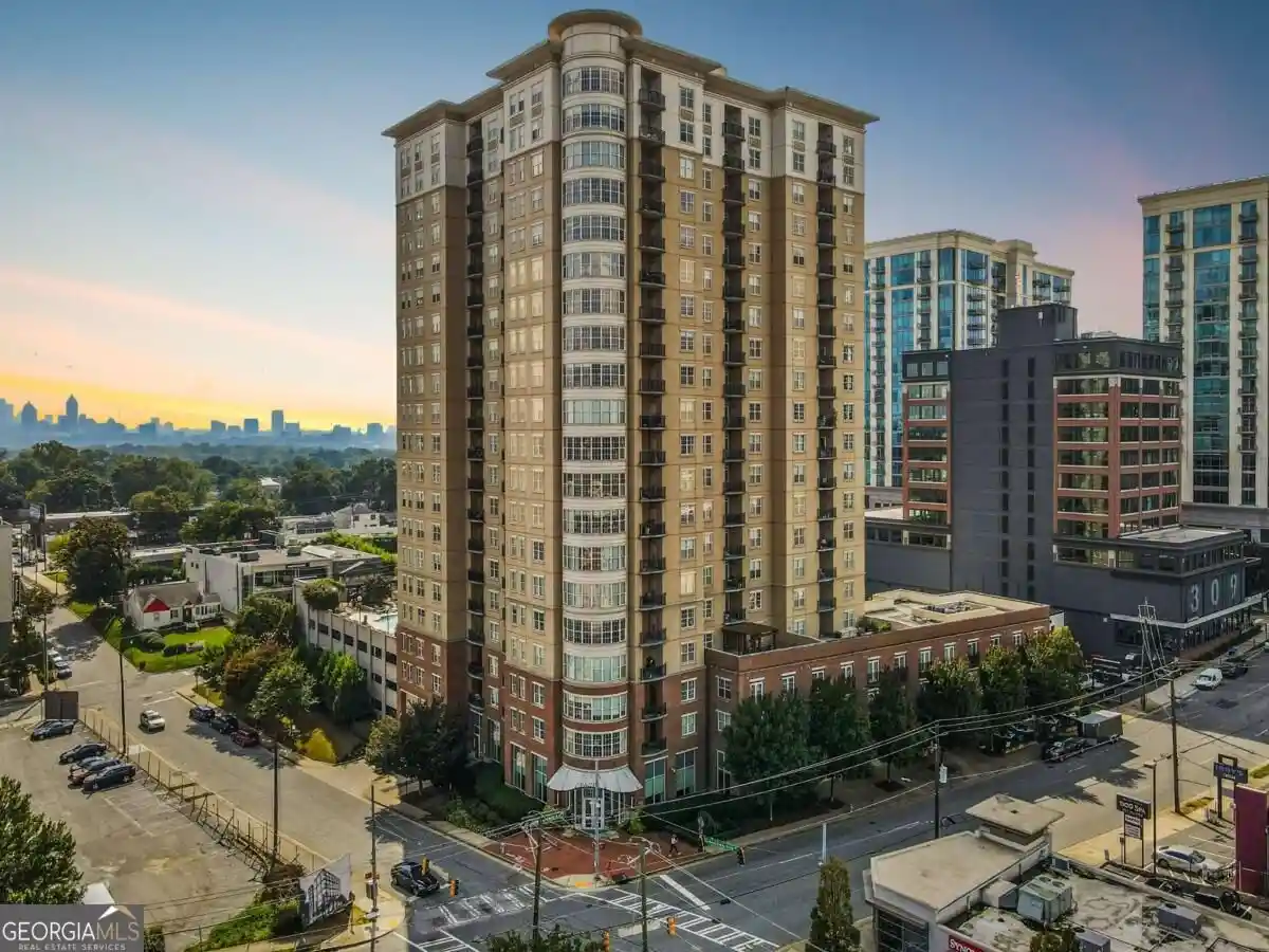 Photo 1 of Condo for sale at 325 E Paces Fry Rd Ne #1704, Atlanta, GA 30305 | MLS# 10857508 | Listing updated on 2026-10-16