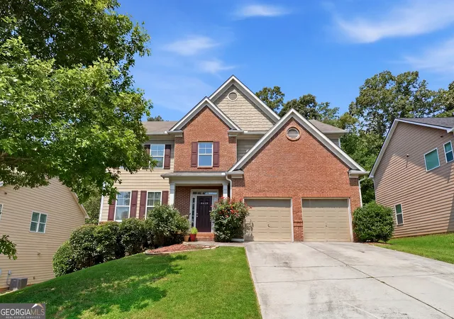 Photo 2 of Single family home for sale at 5927 Hendrix Ln, Mableton, GA 30126 | MLS# 10794082 | Listing updated on 2026-08-24