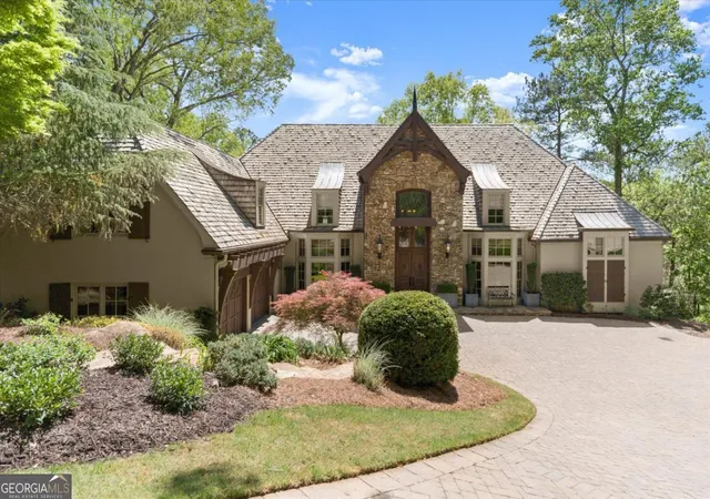 Photo 1 of Single family home for sale at 581 Pine Valley Rd Se, Marietta, GA 30067 | MLS# 10733096 | Listing updated on 2026-08-22