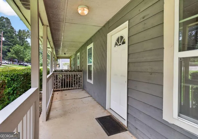 4th image of 2141 Valley Oaks Dr Se, Smyrna, GA 30080 | MLS# 10829050