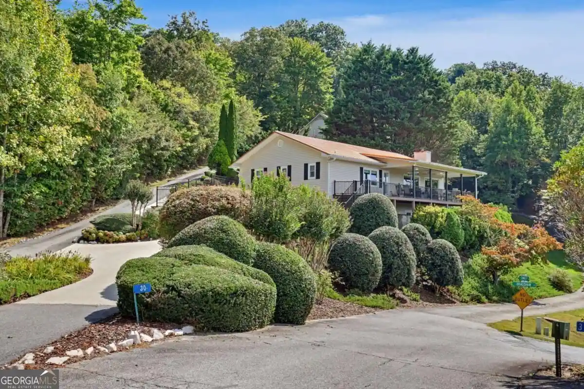 Photo 1 of Sale Pending at 30 Chancey Ridge Dr, Hiawassee, GA 30546 | MLS# 10868497 | Listing updated on 2026-10-20