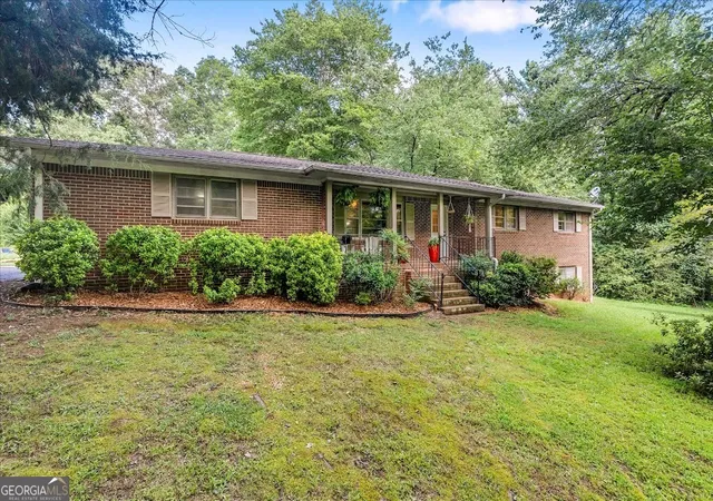 Homes for sale in Bremen, GA | 102 Shelnutt Dr, Bremen, GA 30110 | MLS# 10797830