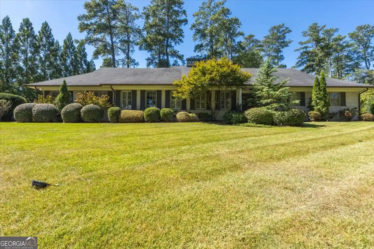 Photo 1 of Single family home for sale at 377 Old Clb Rd S, Macon, GA 31210 | MLS# 10855241 | Listing updated on 2026-10-13