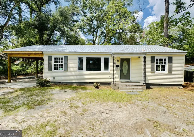 Photo 1 of Single family home for sale at 708 Lakeland Ave, Valdosta, GA 31602 | MLS# 10826612 | Listing updated on 2026-09-19