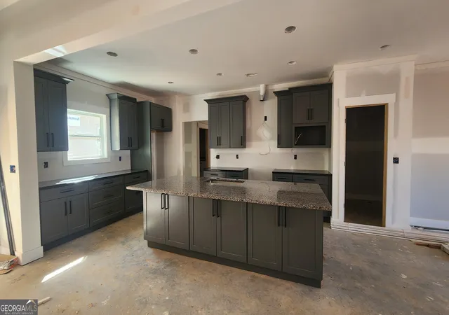 3rd image of 10040 Lakeview Pkwy, Villa Rica, GA 30180 | MLS# 10692577