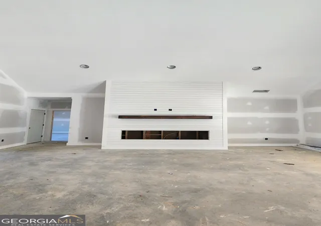 4th image of 10040 Lakeview Pkwy, Villa Rica, GA 30180 | MLS# 10692577