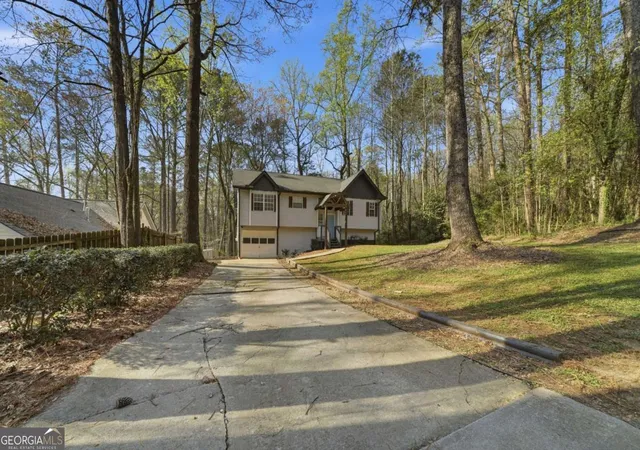 Homes for sale in Snellville, GA | 4412 Lucy Ln, Snellville, GA 30039 | MLS# 10718885