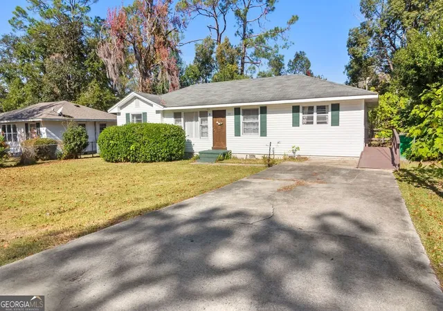 2nd image of 704 Lausanne Dr, Valdosta, GA 31601 | MLS# 10808369