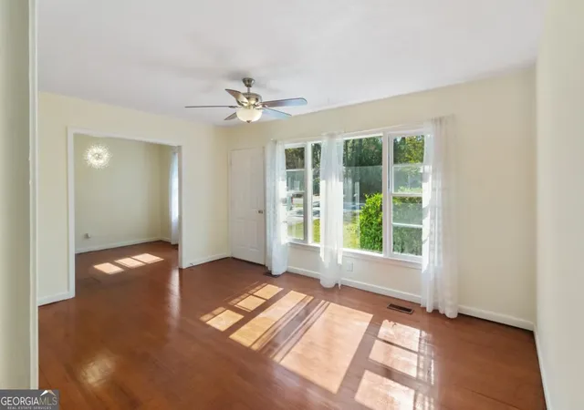 Photo 3 of Sale Pending at 704 Lausanne Dr, Valdosta, GA 31601 | MLS# 10808369 | Listing updated on 2026-09-15