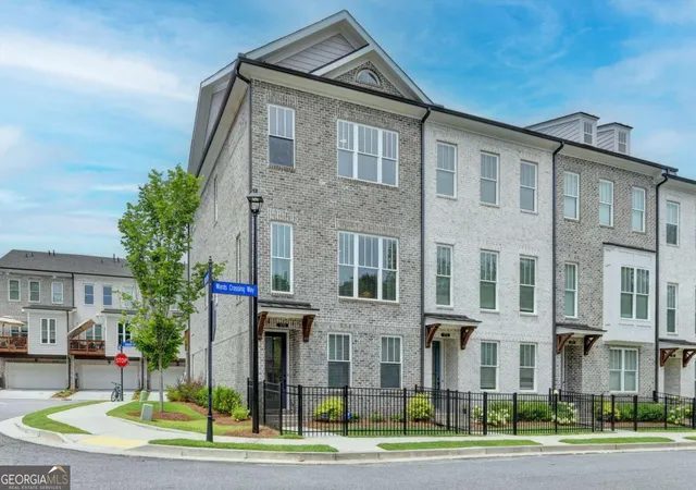 3rd image of 175 Wards Crossing Wy, Johns Creek, GA 30022 | MLS# 10804617
