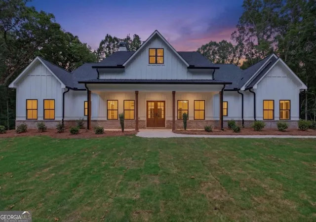 Photo 2 of Sale Pending at 4362 Willow Springs Rd, Dallas, GA 30132 | MLS# 10803659 | Listing updated on 2026-09-21