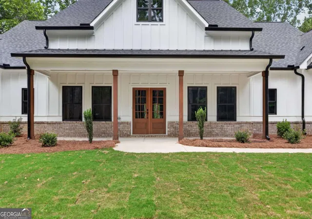 Photo 4 of Sale Pending at 4362 Willow Springs Rd, Dallas, GA 30132 | MLS# 10803659 | Listing updated on 2026-09-21