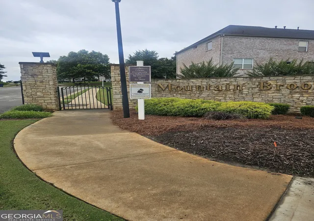 3rd image of 720 Donner Ct, Mcdonough, GA 30252 | MLS# 10791442