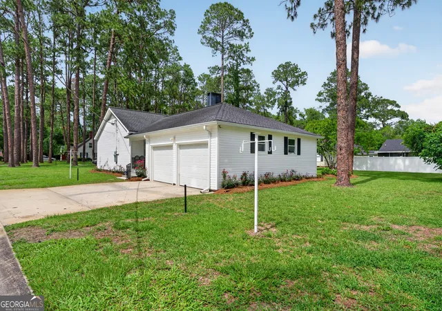Homes for sale in Waycross, GA | 808 Seminole Trail, Waycross, GA 31501 | MLS# 10786947