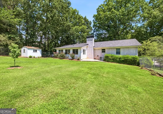 Photo 2 of Single family home for sale at 4510 Seminole Dr, Gainesville, GA 30506 | MLS# 10824134 | Listing updated on 2026-09-12