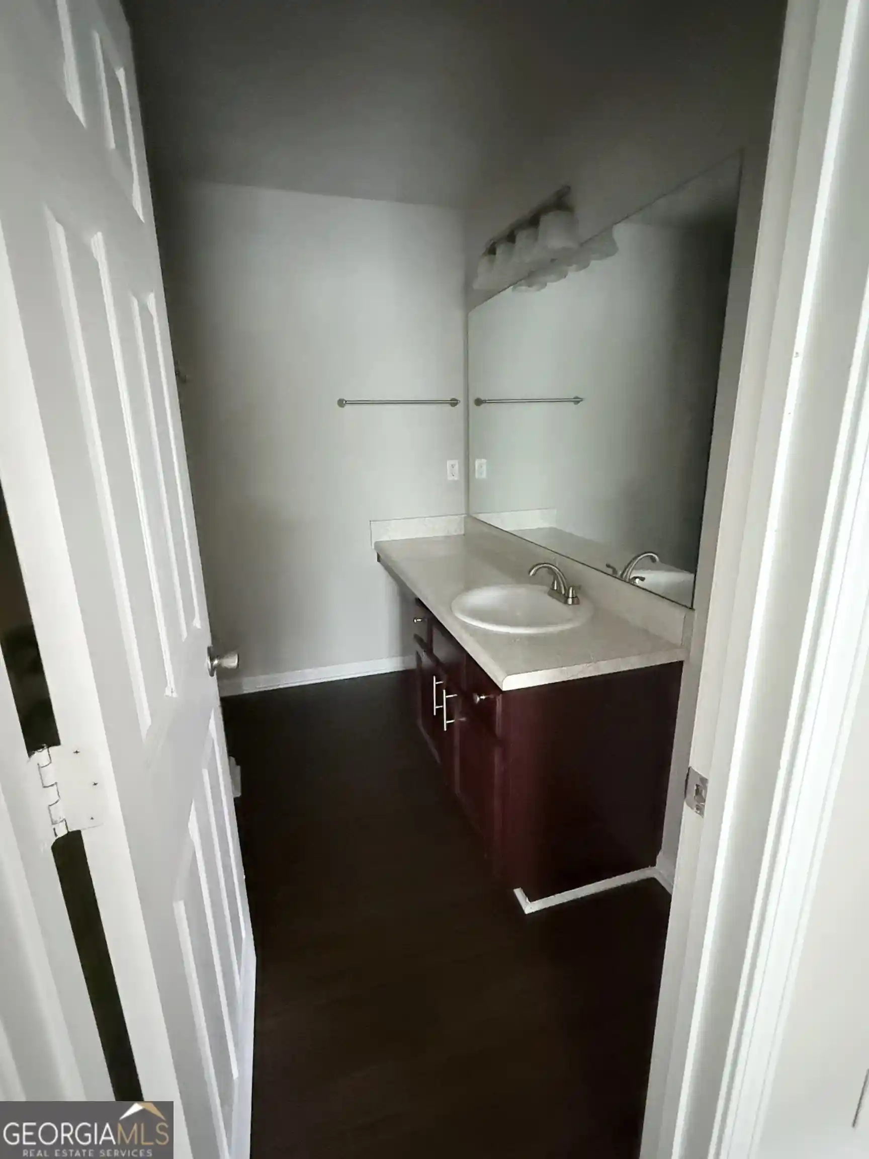 Listing Photo 10 - Condo for sale in 4407 Stone Gate Wy located at 4407 Stone Gate Wy, Atlanta, GA 30344 - Unit #149