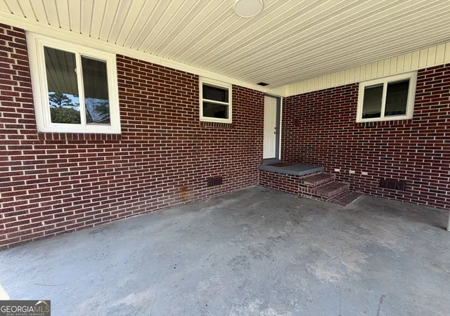 3rd image of 380 N Lexington St, Lyons, GA 30436 | MLS# 10833290