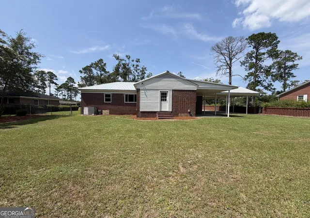 4th image of 380 N Lexington St, Lyons, GA 30436 | MLS# 10833290