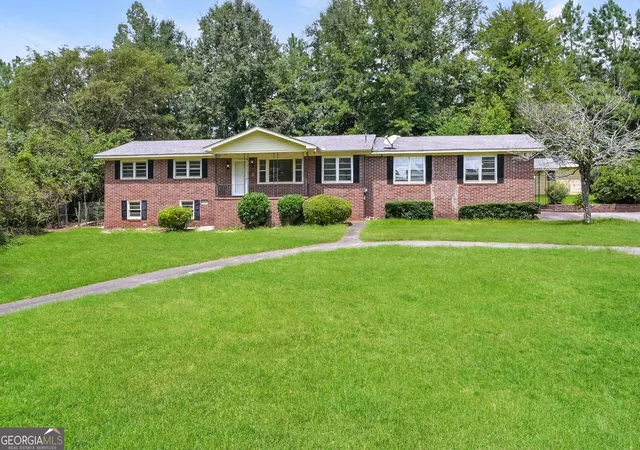 1st image of 192 Sun Valley Dr, Macon, GA 31211 | MLS# 10823151