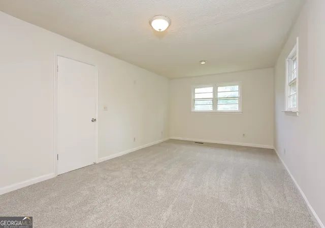 Photo 3 of Single family home for sale at 192 Sun Valley Dr, Macon, GA 31211 | MLS# 10823151 | Listing updated on 2026-08-25