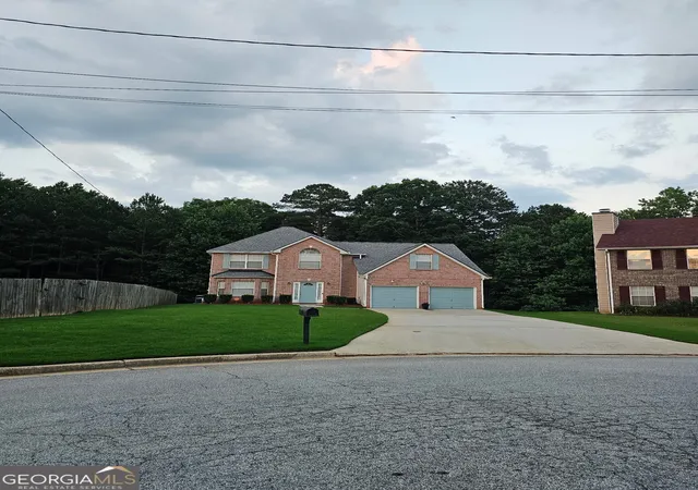 Photo 2 of Single family home for sale at 2612 Buccanneers Cvs, Decatur, GA 30035 | MLS# 10782410 | Listing updated on 2026-08-28