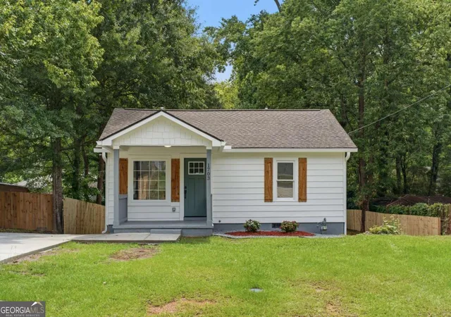Photo 1 of Single family home for sale at 1703 Pine St Se, Marietta, GA 30060 | MLS# 10808823 | Listing updated on 2026-08-27