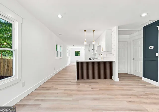 Photo 4 of Single family home for sale at 1703 Pine St Se, Marietta, GA 30060 | MLS# 10808823 | Listing updated on 2026-08-27