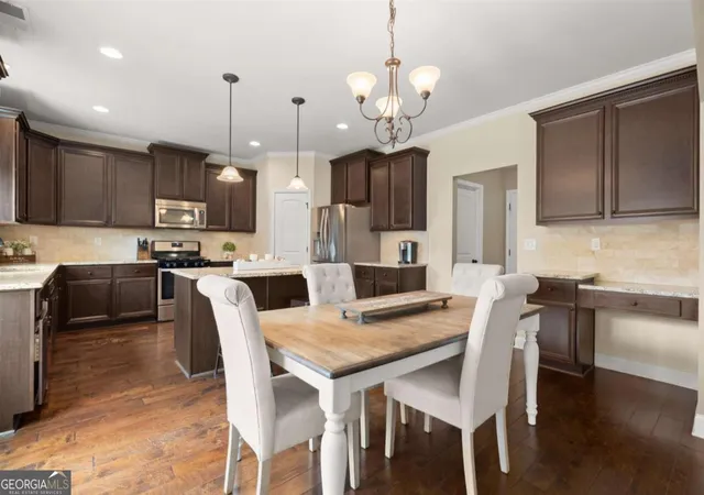 Photo 3 of Single family home for sale at 3955 Deer Run Dr, Cumming, GA 30028 | MLS# 10741583 | Listing updated on 2026-08-20