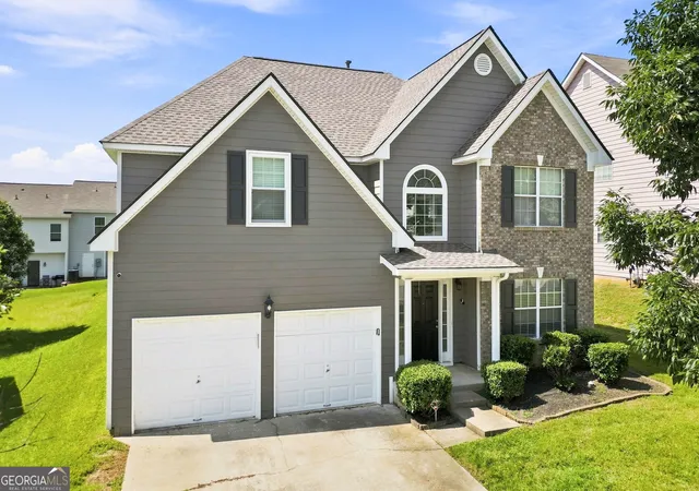 Photo 2 of Single family home for sale at 5655 Laurel Ridge Dr, Atlanta, GA 30344 | MLS# 10833985 | Listing updated on 2026-09-10